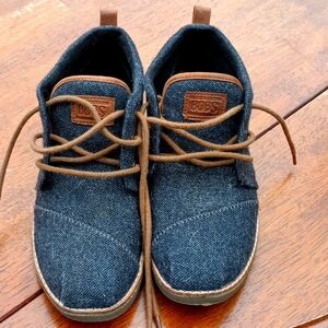 Bob's shoes